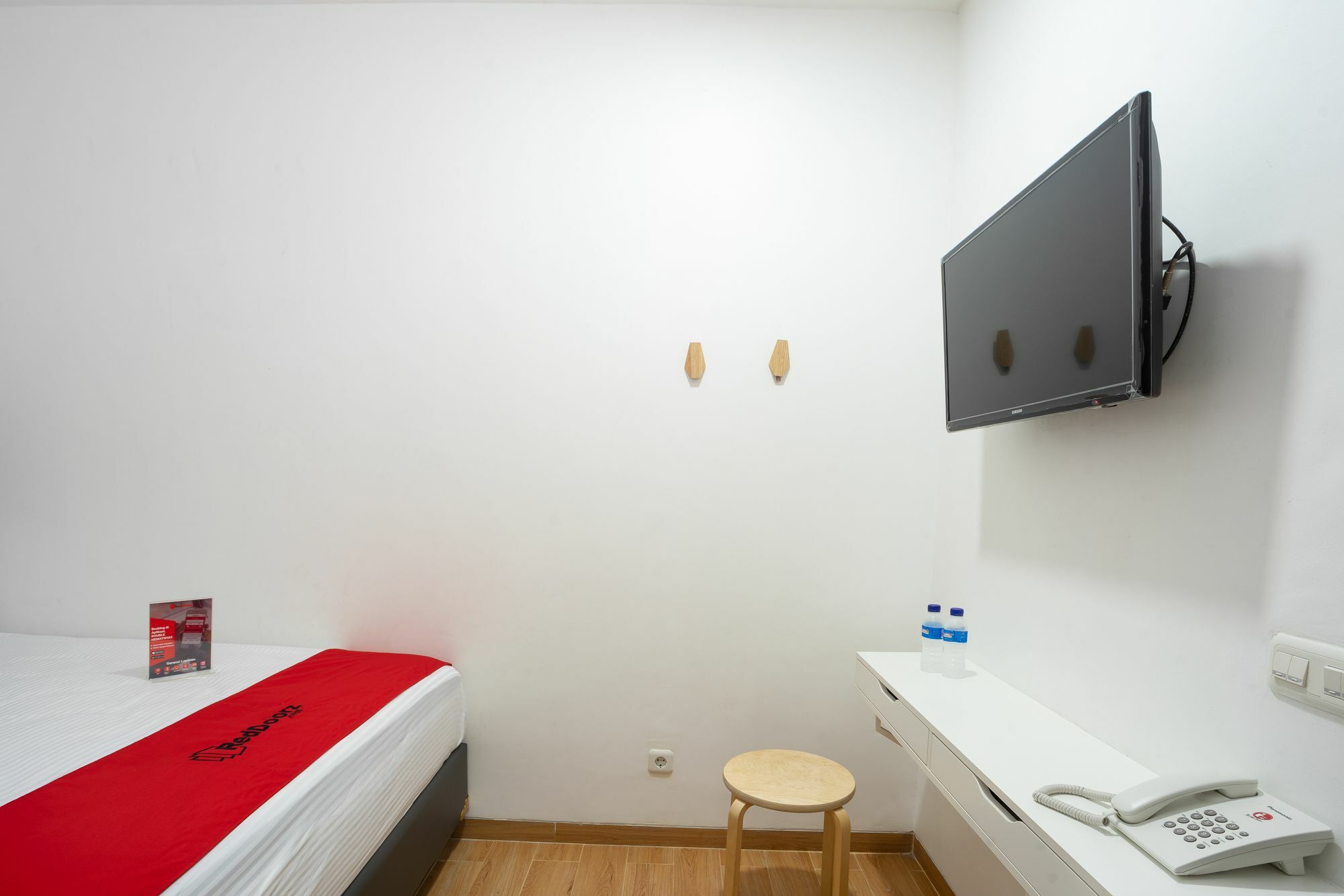 RedDoorz Plus @ Danau Sunter Utara Jakarta Extérieur photo